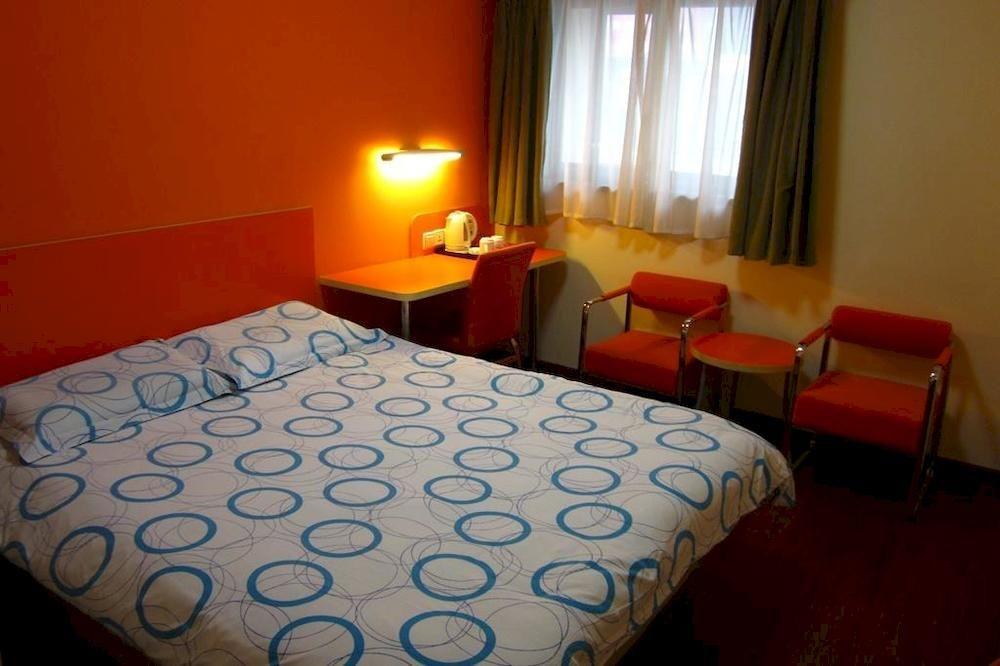 Hotel Motel168 West Yan An Road 2*